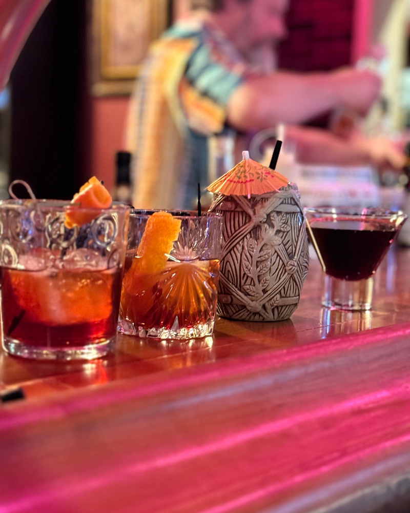 Load image into Gallery viewer, Cocktails & Crafts: Watercolor at Odde's Lounge