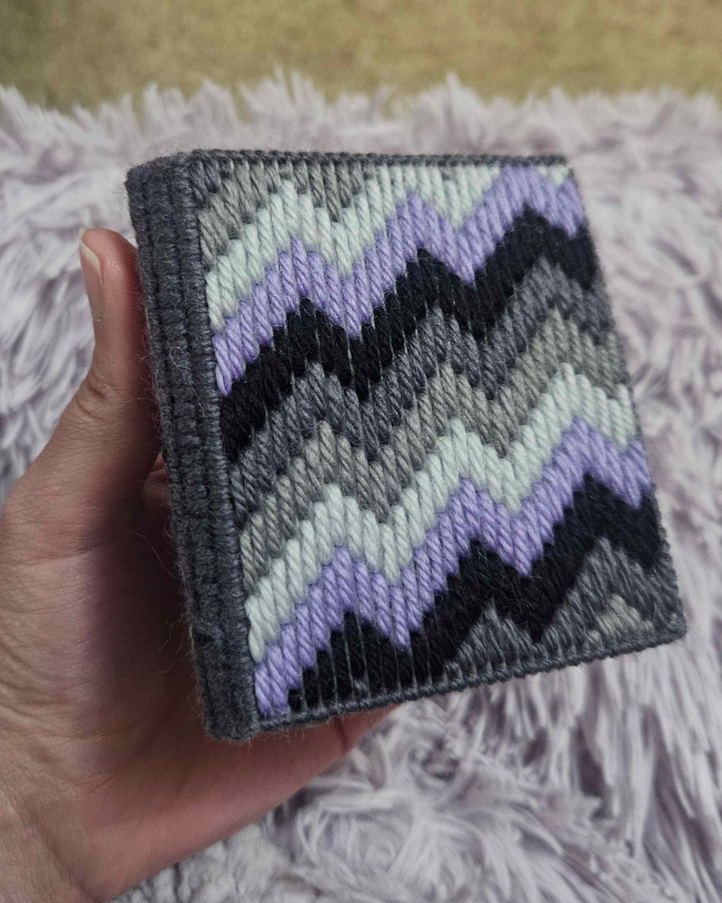 Load image into Gallery viewer, Bargello Needle Book