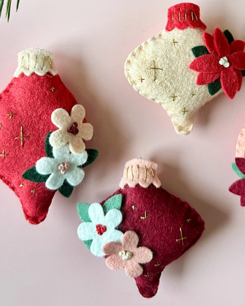 Load image into Gallery viewer, Freestyle Felt Bar: Holiday Edition