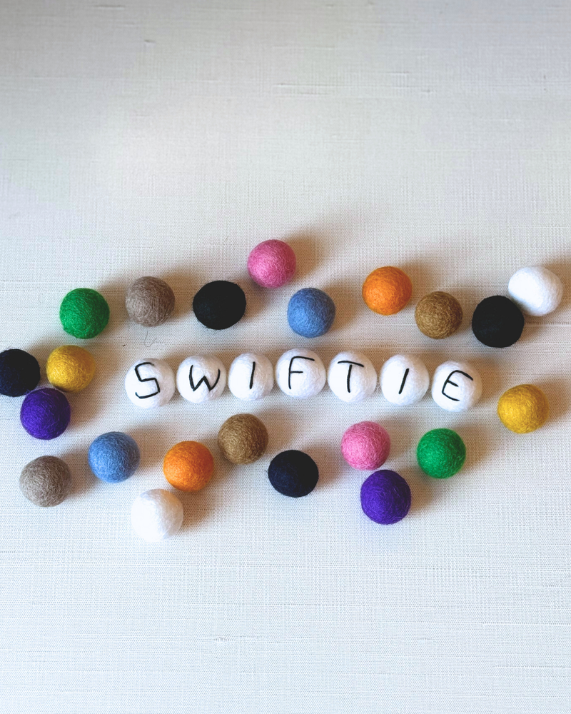 Load image into Gallery viewer, Swiftie Friendship Bracelet Felt Garland