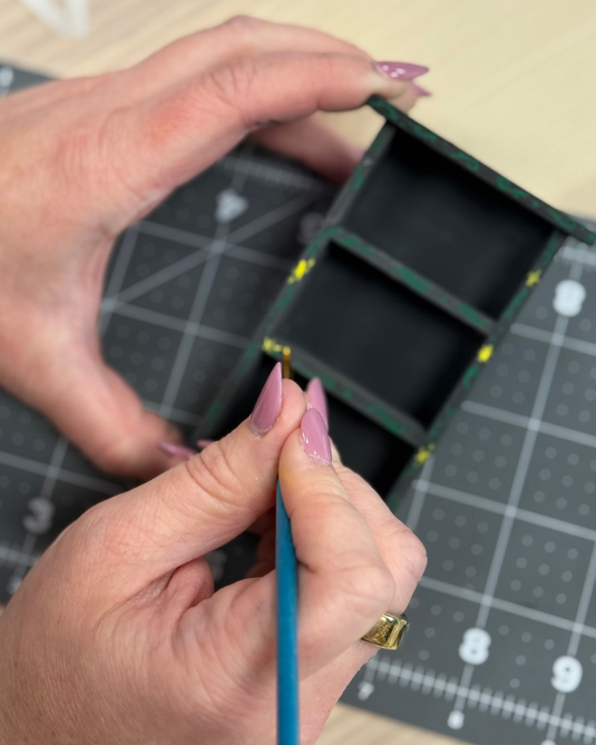 Build Your Mini Bookshelf
