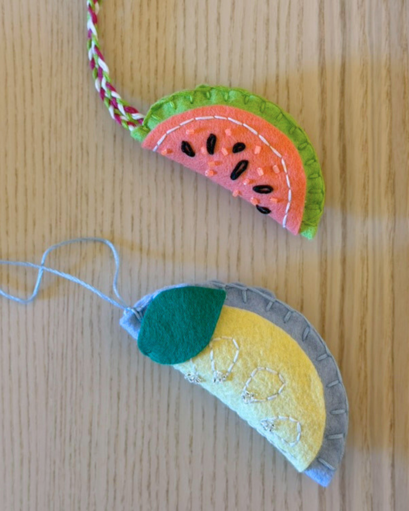 Load image into Gallery viewer, Beaded Fruit Bag Charm

