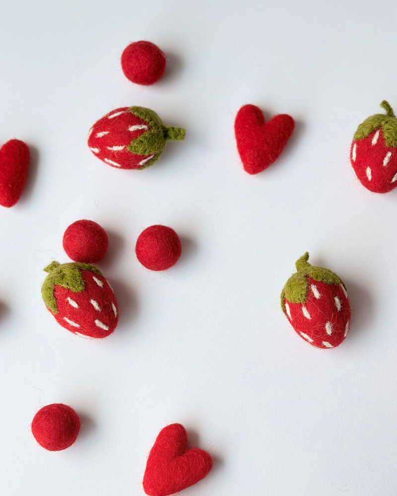 Load image into Gallery viewer, Fruit Vibes Felt Garland
