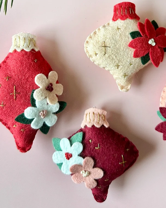 Freestyle Felt Bar: Holiday Edition